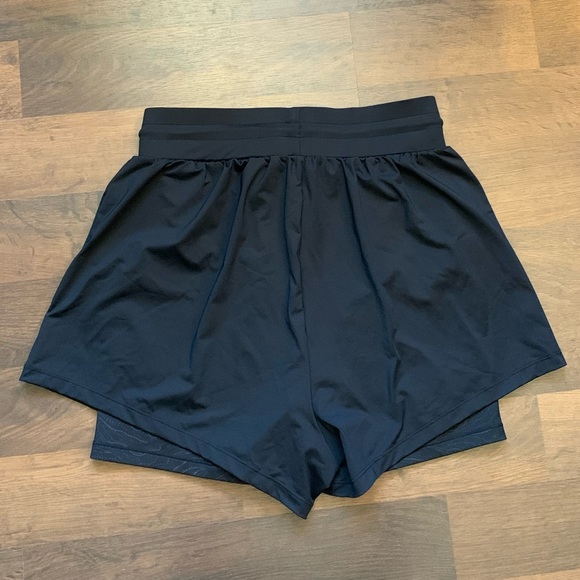 Gymshark Training Shorts - Picture 10 of 11